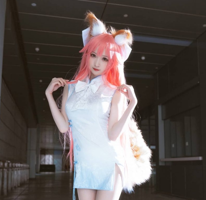 动漫博主南宫coser界的清纯小白兔(图1) 动漫博主南宫coser界的清纯小白兔(图1)